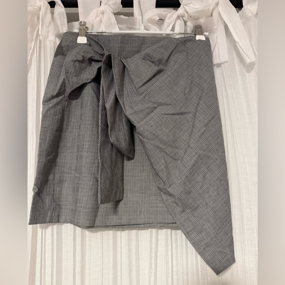Zara Asymmetrical Gray Plaid Skirt